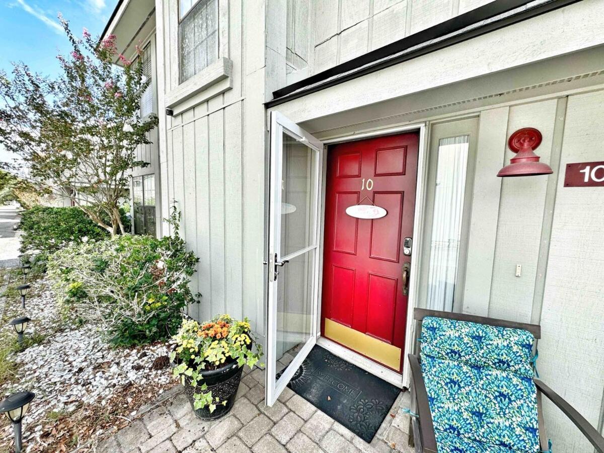 Charming Home, Walking Distance 2 Beach Unit10 - Bed and Breakfast Myrtle Beach