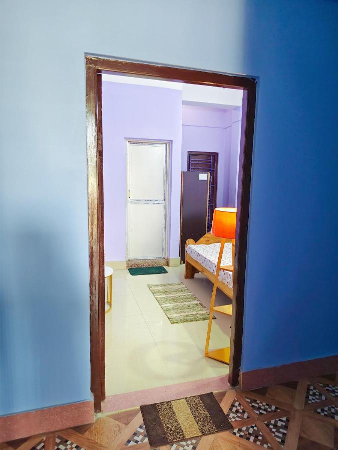 Happy Nest Homestay - B&B Agartala