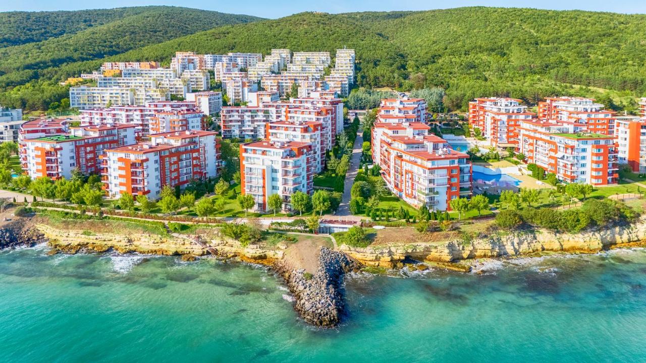Marina and Panorama Apartments - Bed and Breakfast Sveti Vlas