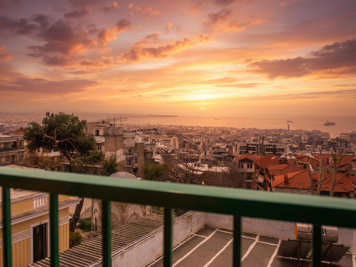 GimiSpaceTop - Panoramic 2BR Residence with City Views - Ferienwohnung Thessaloniki