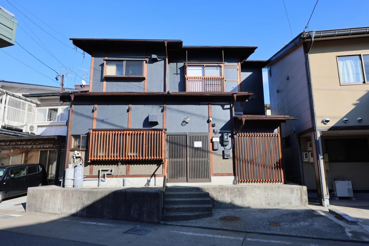 T302 Elegant Private Villa Near Hie Shrine Sleeps 13 - B&B Takayama