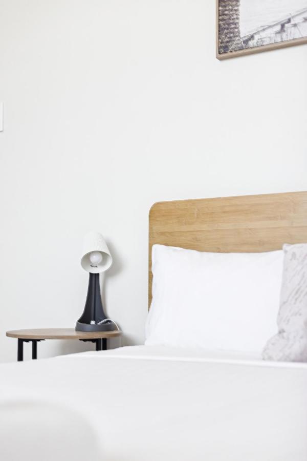 Convenient Double Stay in Heart of Cabramatta - Shared Bathroom and Kitchen - Chambres d'hôtes Gabramatta