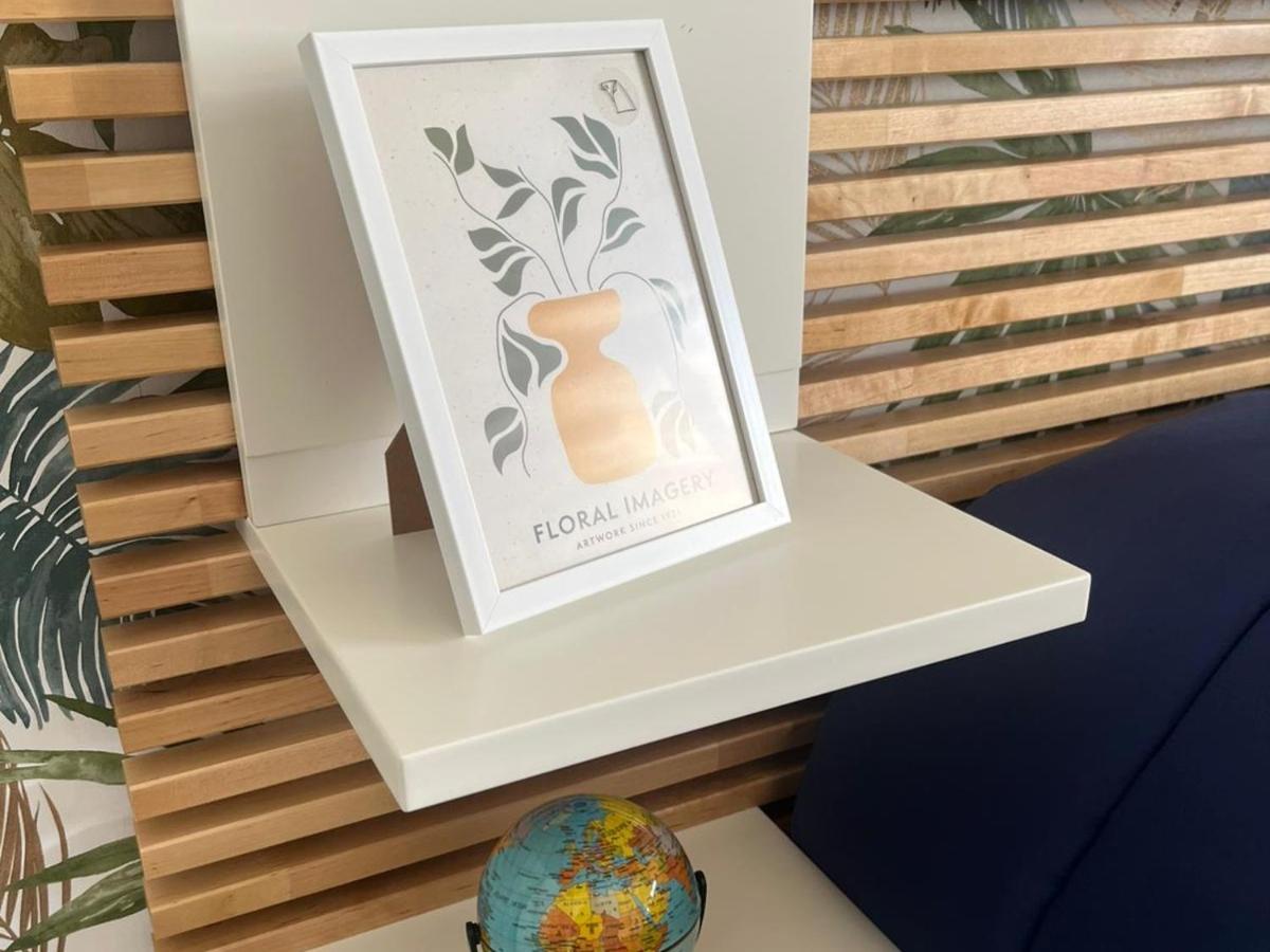 Deluxe Room (2 Adults + 1 Child)