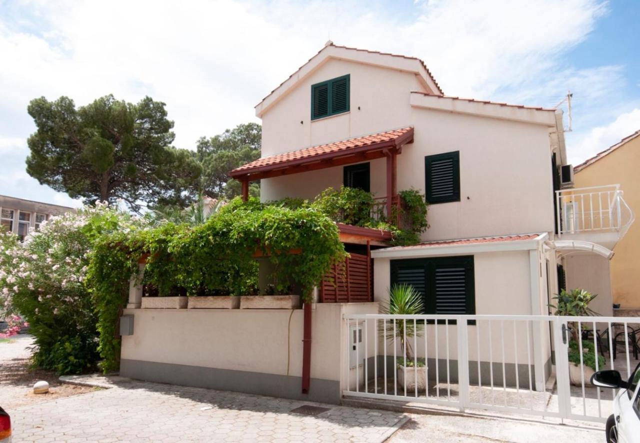 Holiday House Therapy - B&B Omiš