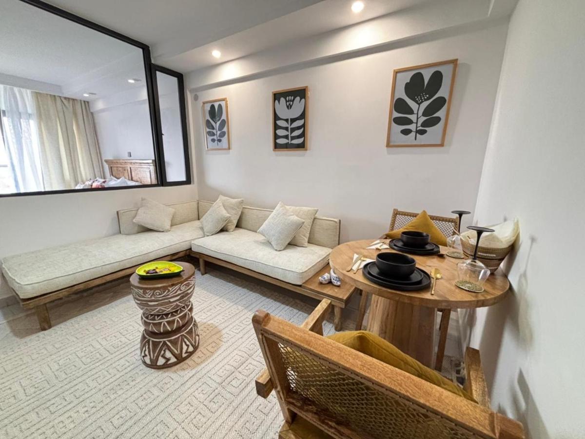 Luxury Westlands 1BR near GTC and Sarit