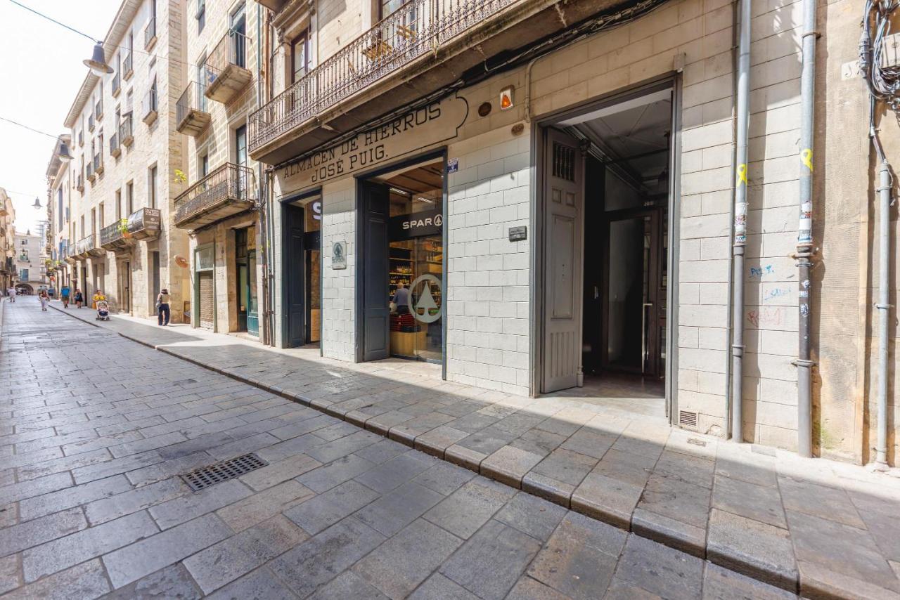 Bravissimo Ciutadans B, 4-bedroom apartment Barri Vell - Chambres d'hôtes Gérone
