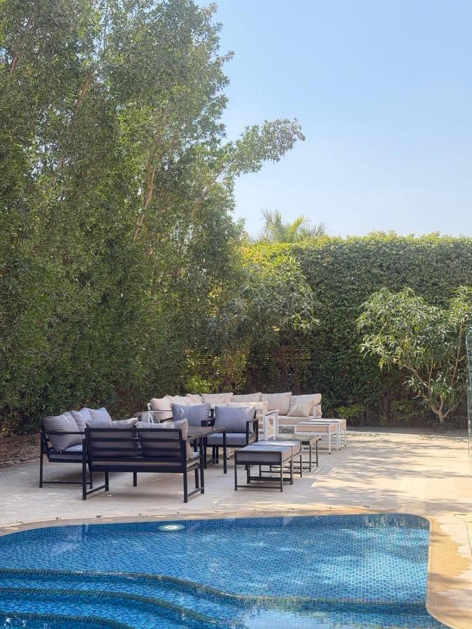 Chic Room n Luxury Villa Garden 8 Pool Access - B&B Cairo
