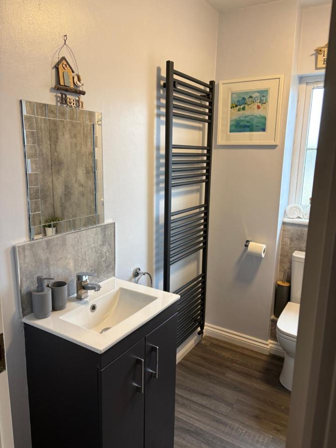 Smart Modern Homely 2 bedroom house - B&B Isle of Man