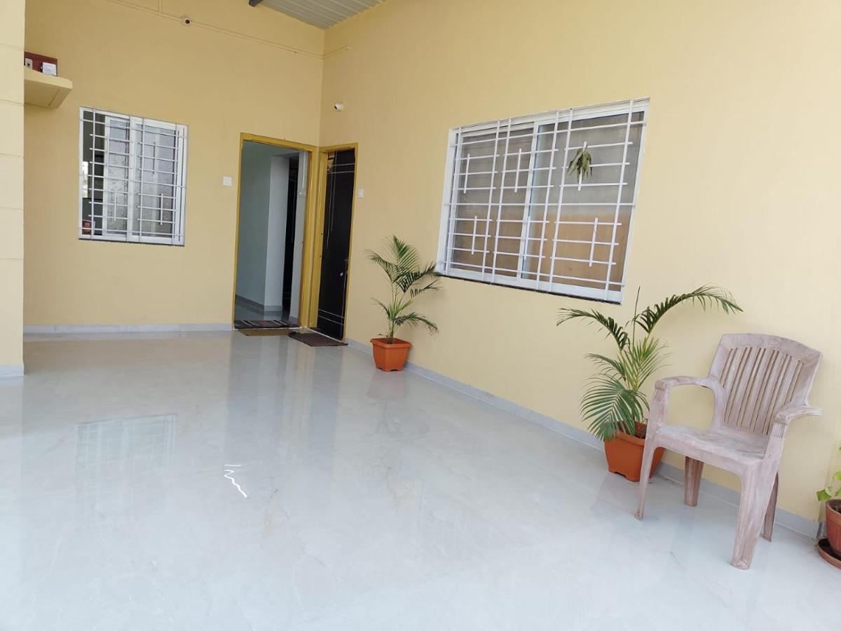 Shree Sardesai Homestay - Chambres d'hôtes Kolhāpur