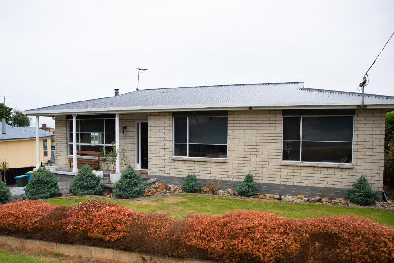 The Bridport Bush and Beach Hideaway - Bed and Breakfast Bridport