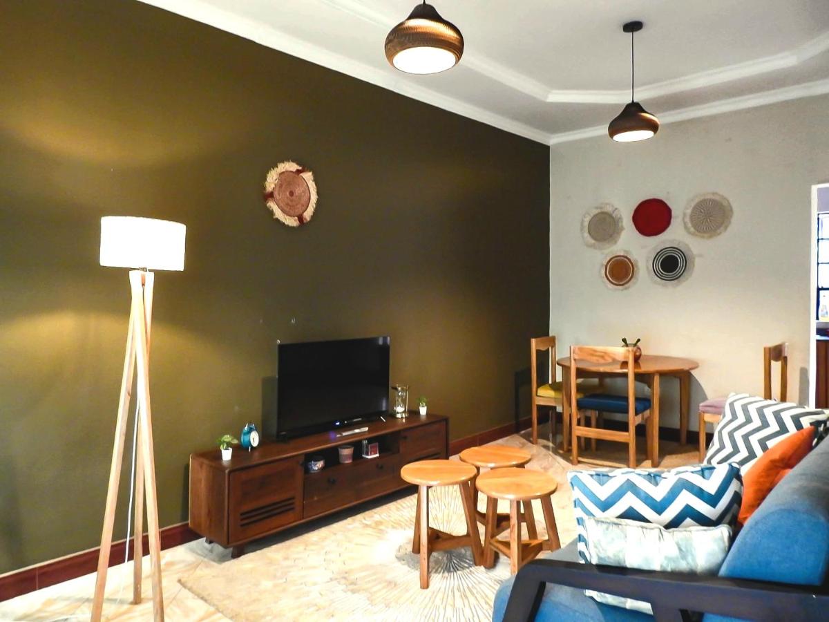 Summit Homestay Moshono, Arusha - B&B Arusha