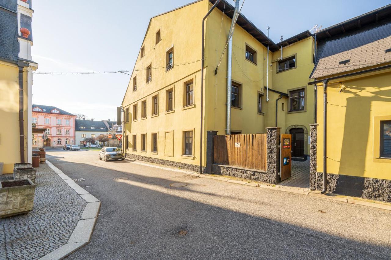 Penzion, restaurant Gloria - Ferienwohnung Chrastava