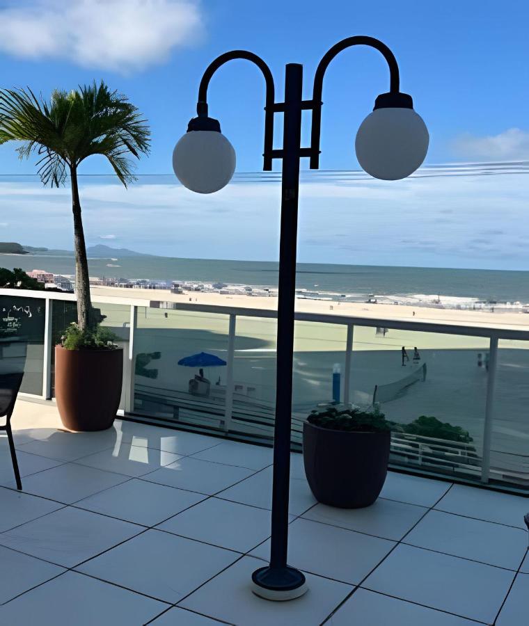 2suítes na Av Atlântica, pé na areia! Sem garagem - Bed and Breakfast Balneário Camboriú