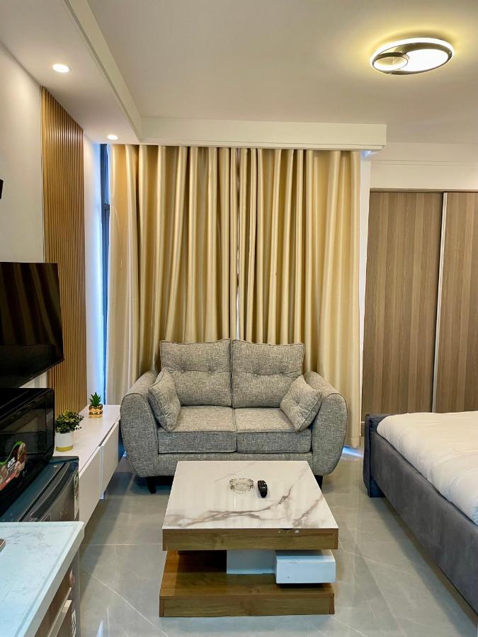 Superb Studio at Valley Heights Apartments