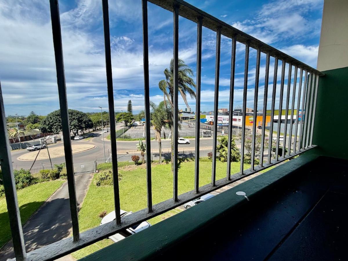 2Bedroom Apartment - B&B Pinetown