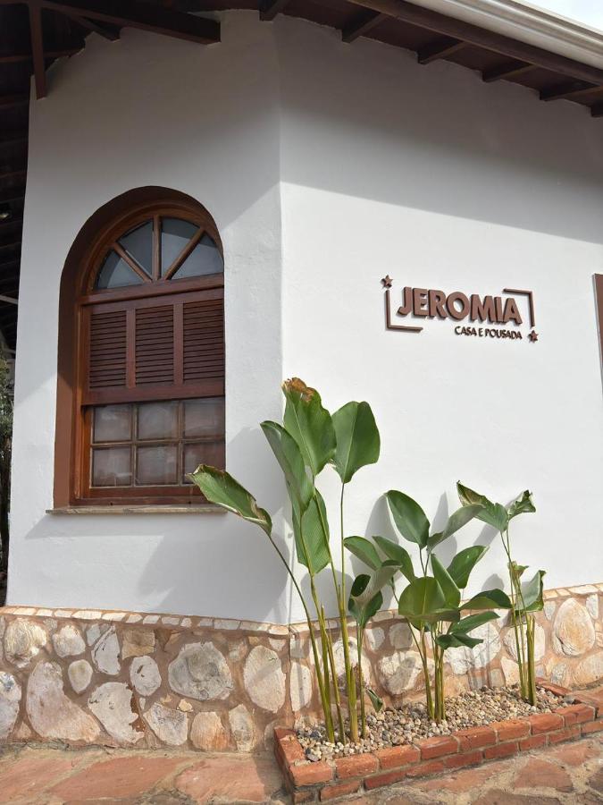 Jeromia Casa e Pousada - Chambres d'hôtes Rifaina
