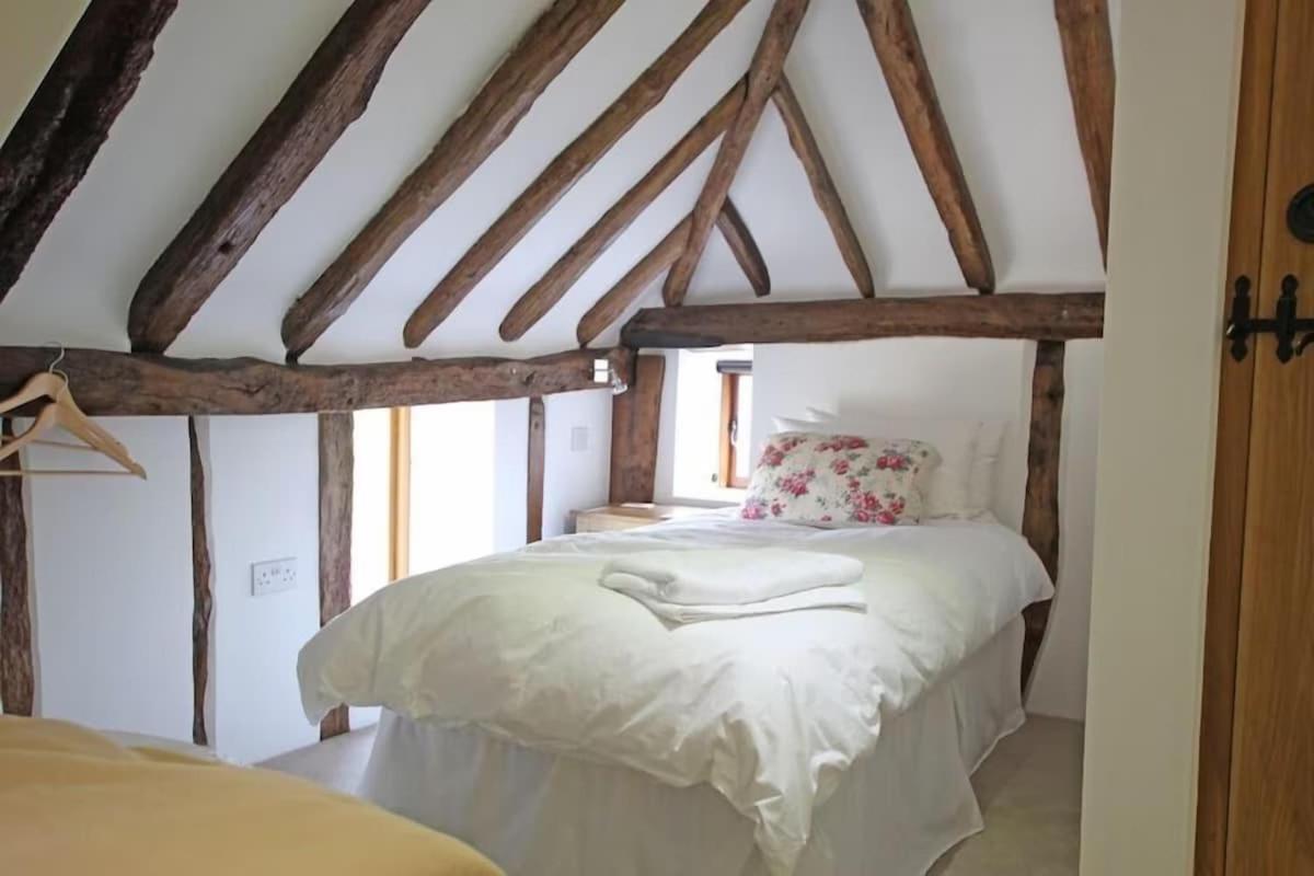 Luxury barn conversion in the Kentish countryside - Bed and Breakfast Shadoxhurst