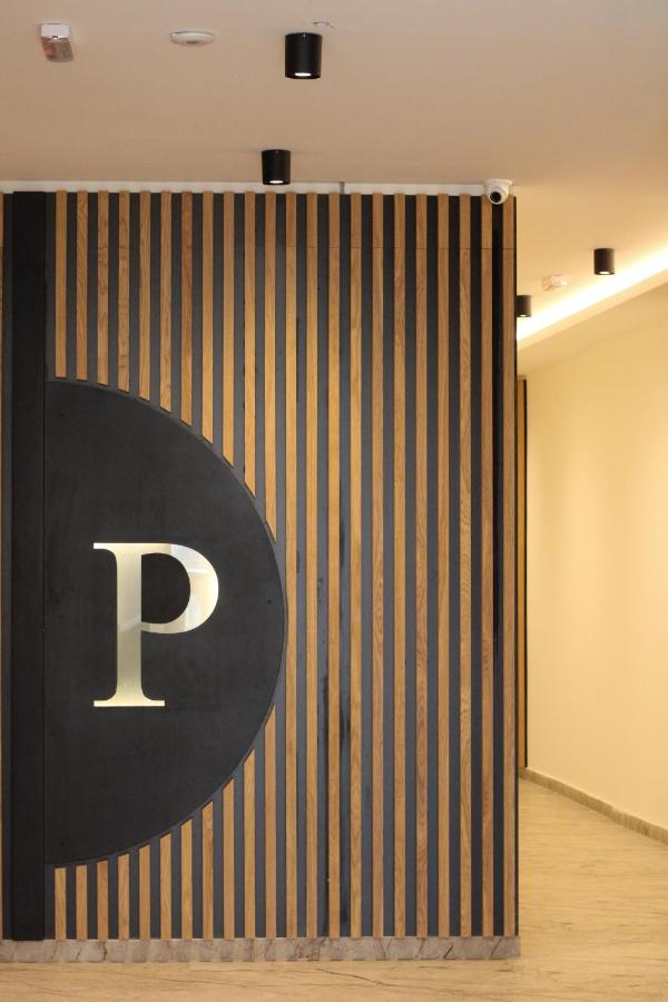 Square Garden apartment - B&B Novi Sad