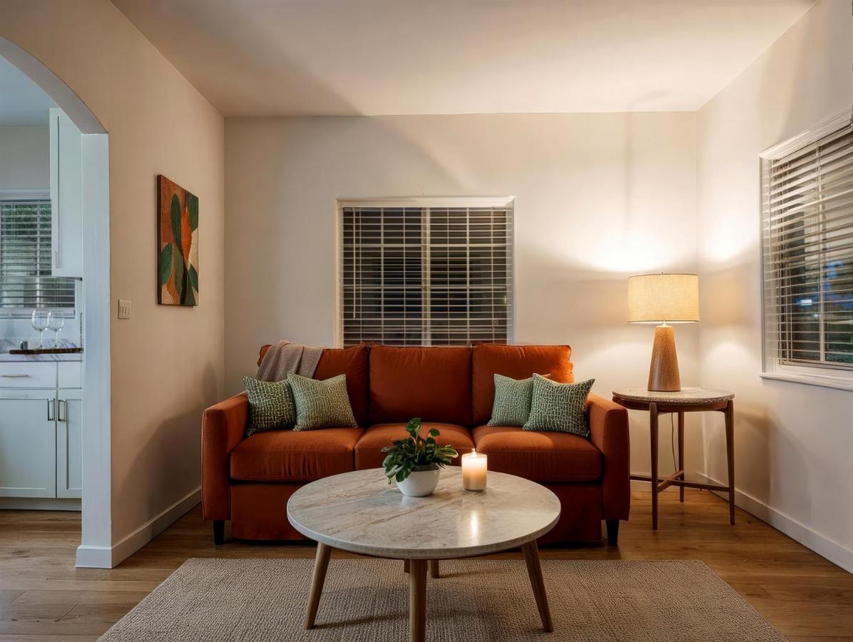 4BR Disney Retreat Private Yard Kings Beds Pets OK - Chambres d’hôtes Fullerton