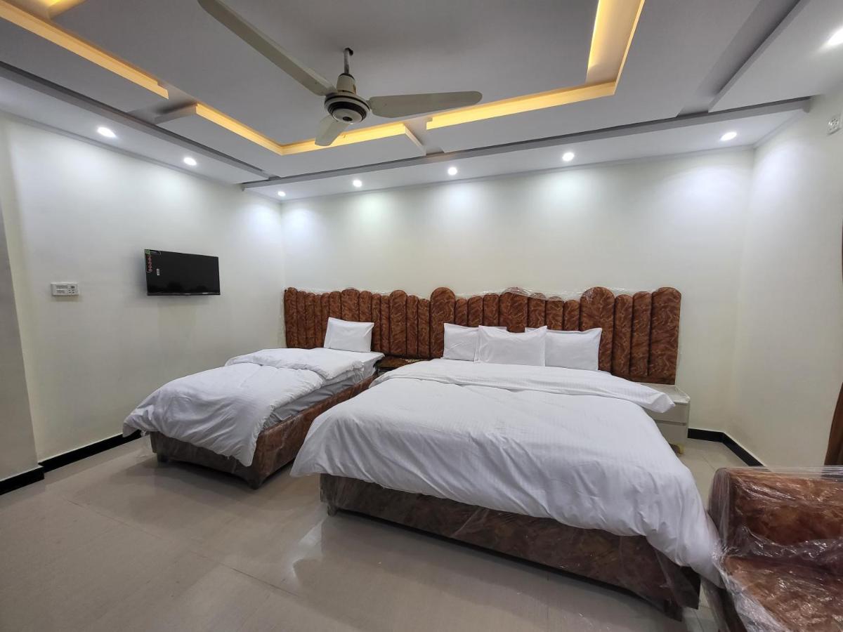 Rising Frank in Guest house Islamabad