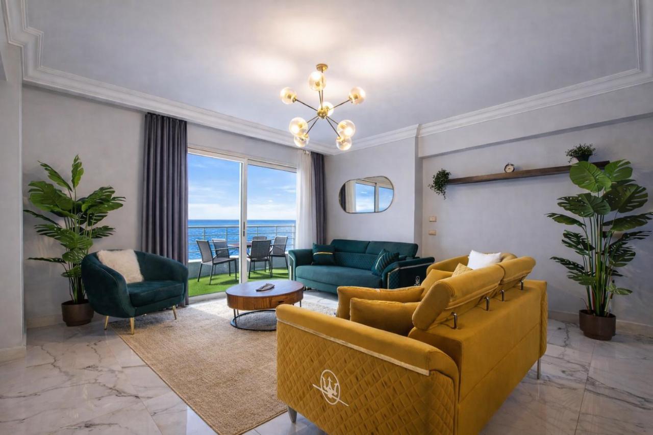 Three-Bedroom Deluxe Apartment With Sea View