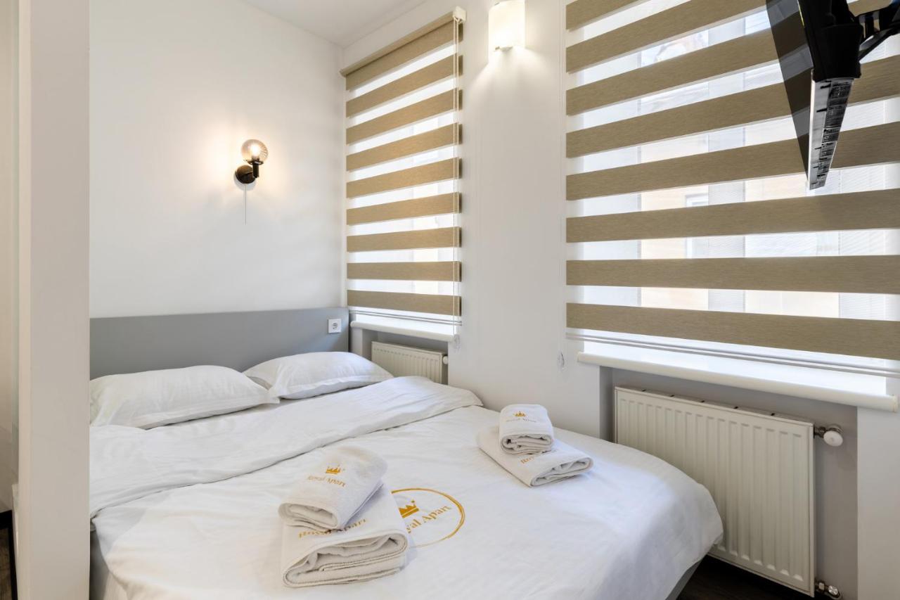 Royal Apart on Rynok Square 29 - B&B Lviv