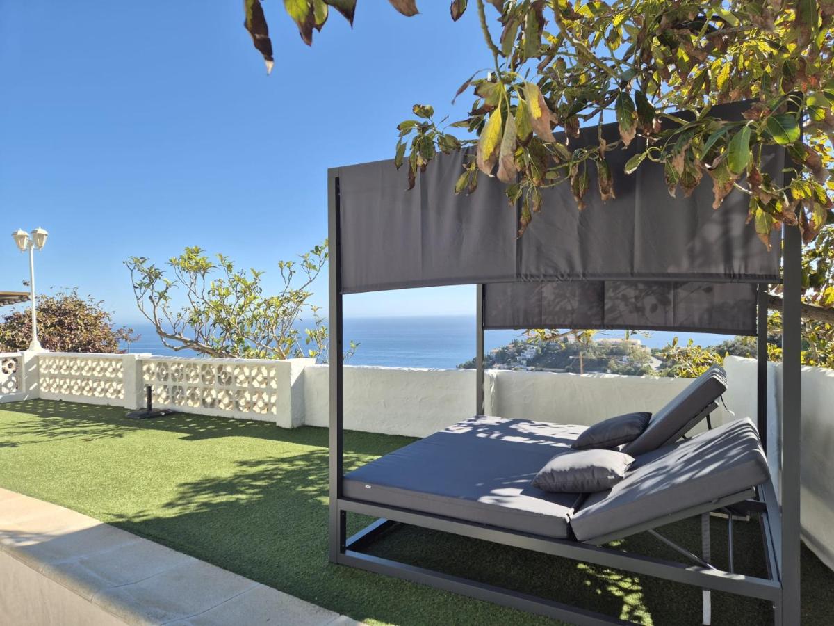 Independent house 6 minutes from the beach El Zapo - Chambres d'hôtes La Herradura