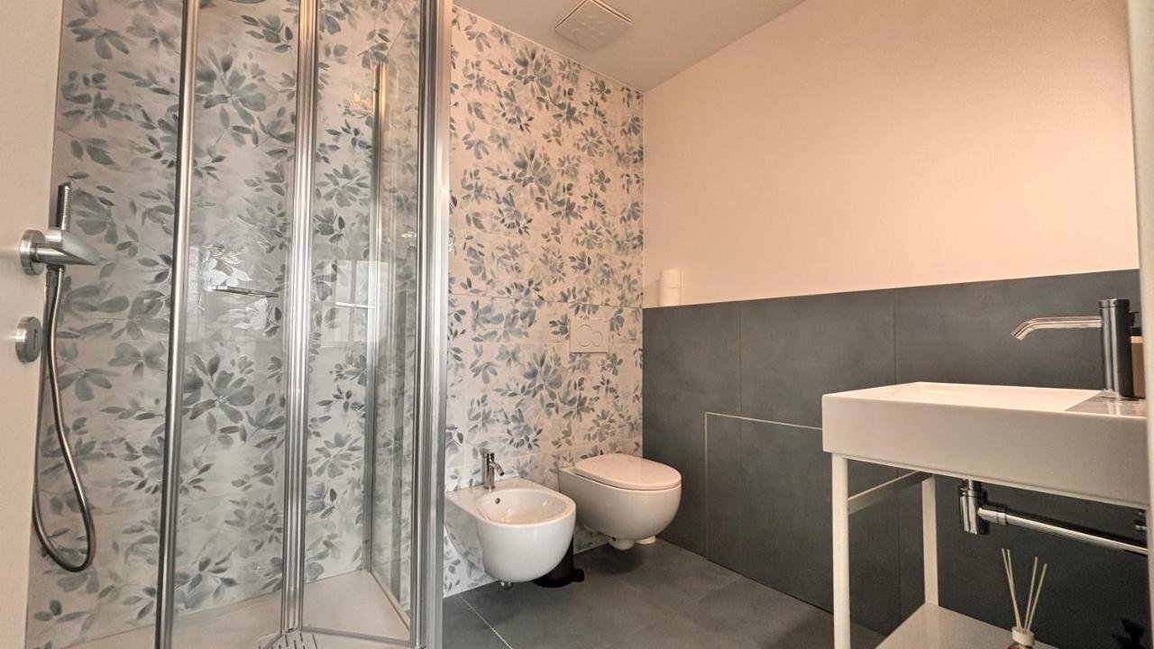 威尼斯Mestre市中心新装修独立卫浴阳台双人房 - Bed and Breakfast Mestre