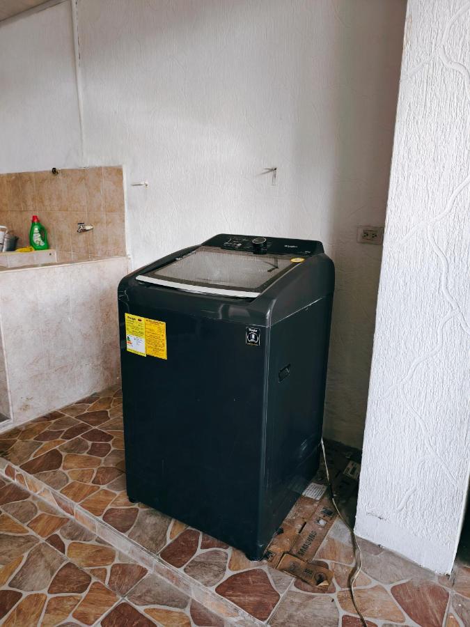 Las Margaritas House - Bed and Breakfast Neiva