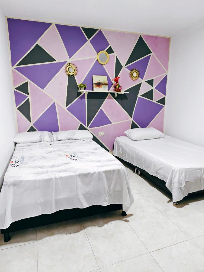 Tweepersoonskamer met 2 Aparte Bedden