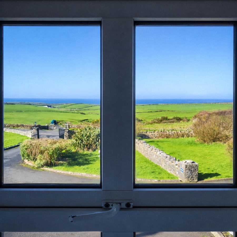 Aran View Holiday Homes Doolin - The Atlantic Stone House - Ocean Views - B&B Doolin