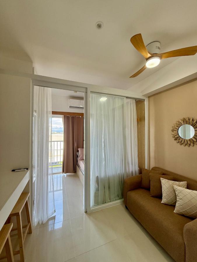 Japandi-Inspired 1BR Condo beside SM Southmall - B&B Manila