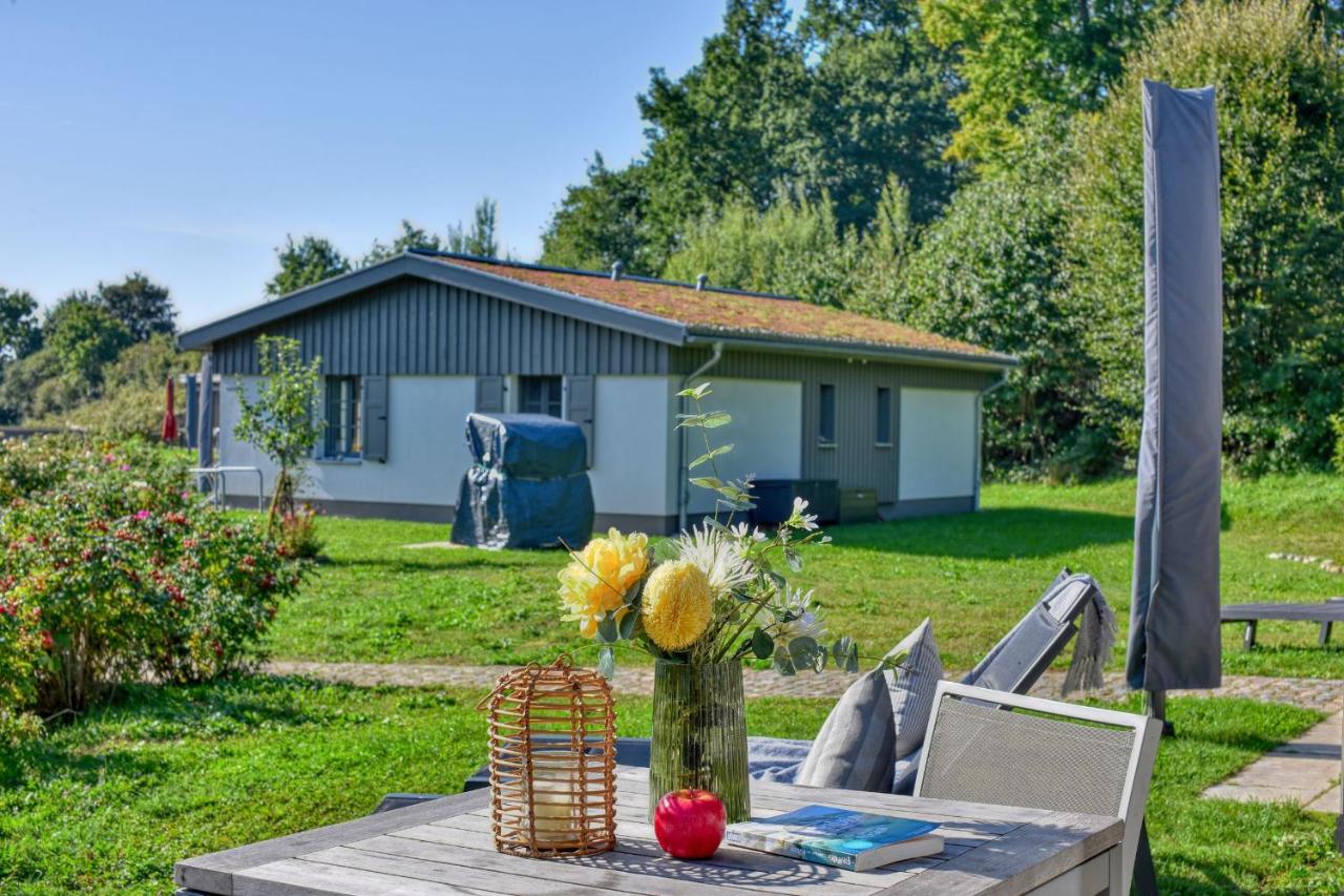 Ferienhaus Strandbude Feriendorf 32 Klein Stresow Rügen by ruyastay - Chambres d'hôtes Putbus