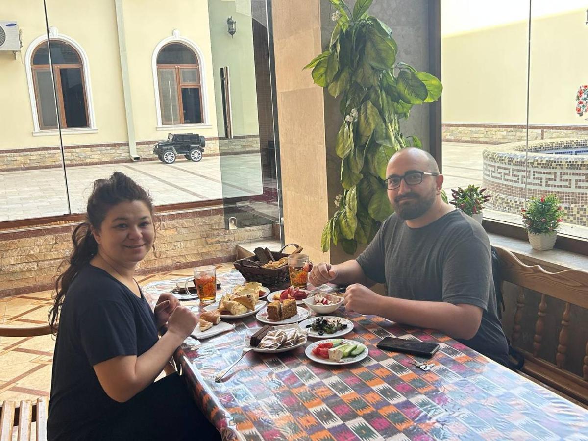 Family Guest House Zaynullo near old city - Chambres d’hôtes Boukhara