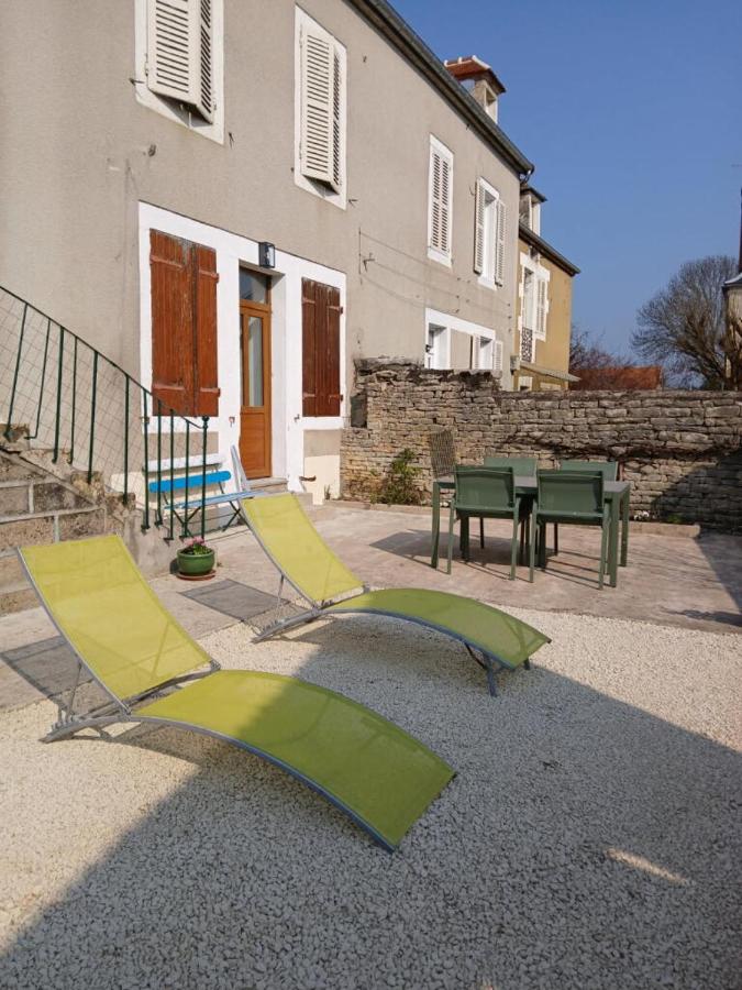 Maison de village rénovée - B&B Joux-la-Ville