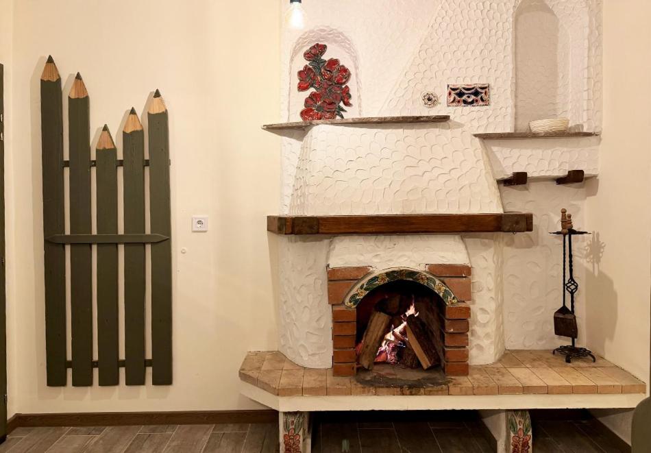 Къща за гости Арт Спектър - B&B Bratsigovo