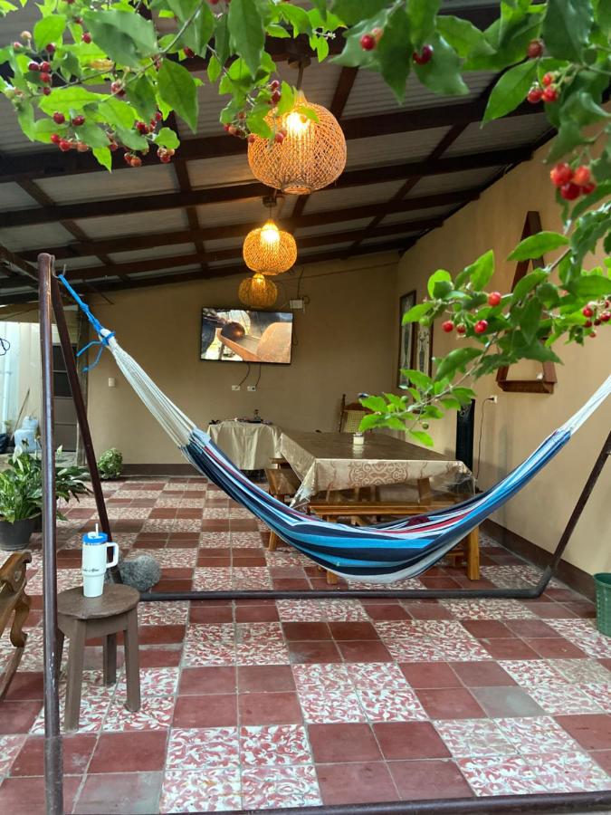 Algo Más Apartamentos - B&B Estelí