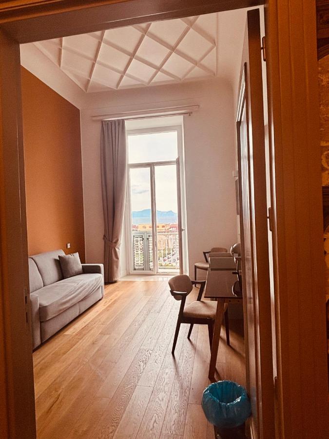 IL MASTIO Panoramic GUESTHOUSE - Vista Mare Napoli Centro - B&B Naples