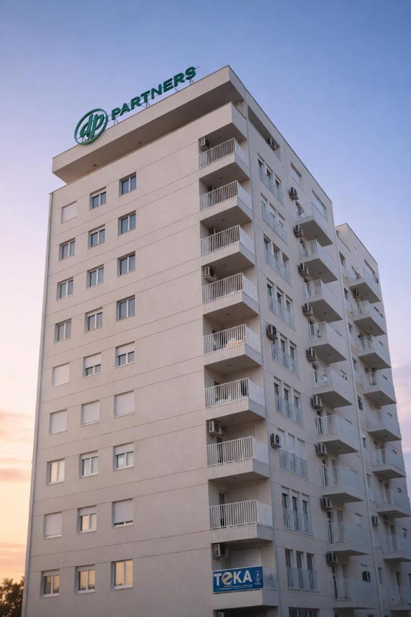 NOVA Apartment - Ferienwohnung Pristina