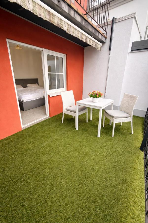 Apartment 61 - Ideal für Geschäfts- & Urlaubsreisen 90 m2 - Chambres d'hôtes Kenn