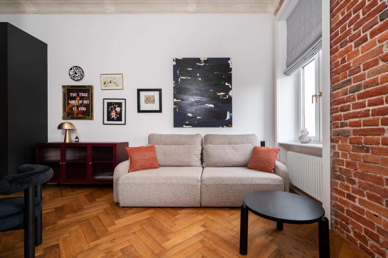Brick & Art Apartment by BookingHost - Ferienwohnung Łódź