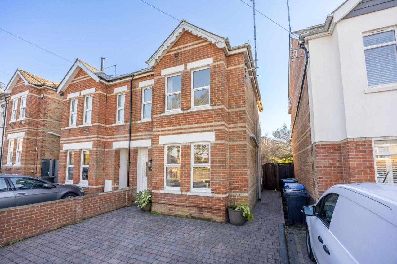 Casa Esperanza - Stylish home with sunny rear garden - B&B Poole
