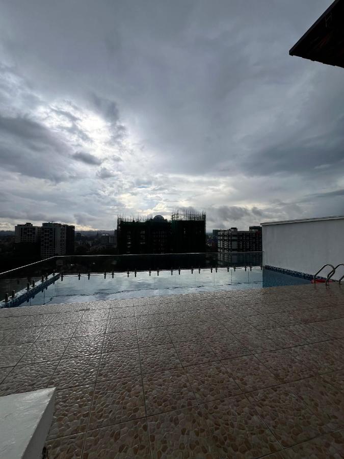 Marina Bay Square - B&B Nairobi