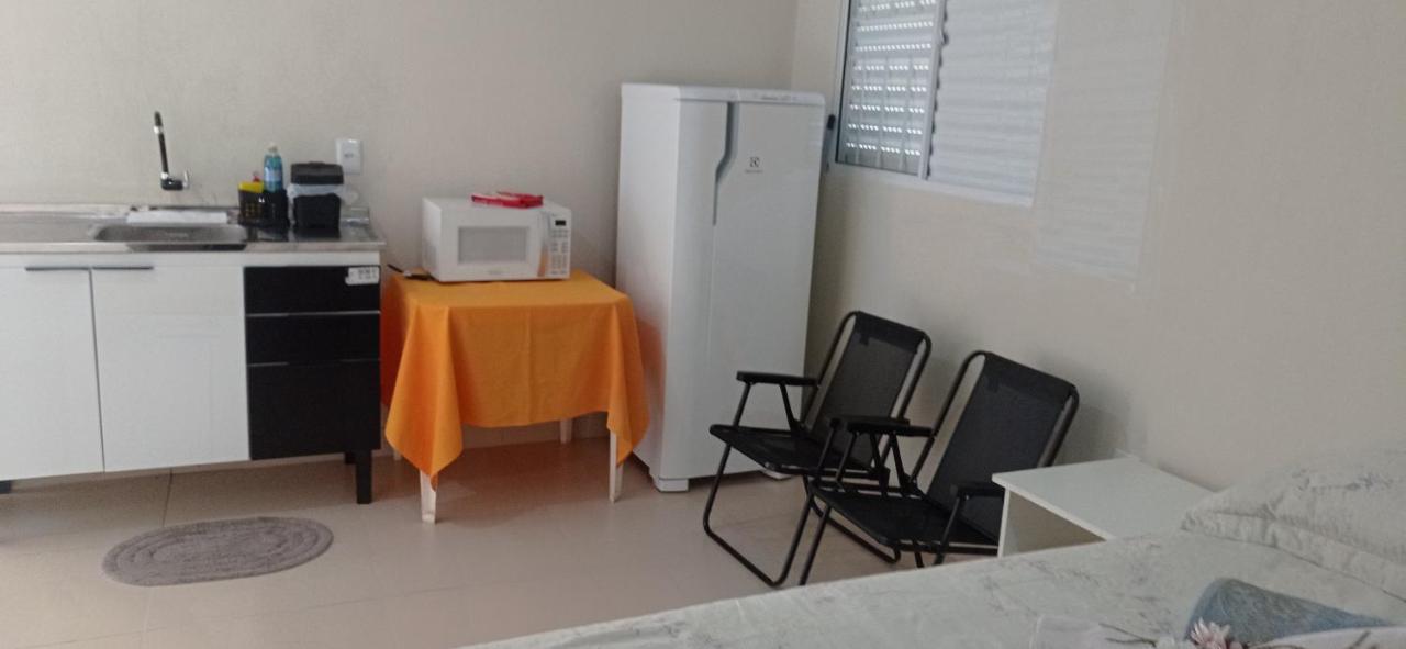 Casa Studio Uirá - rua dos Cravos - B&B Chapada dos Guimarães