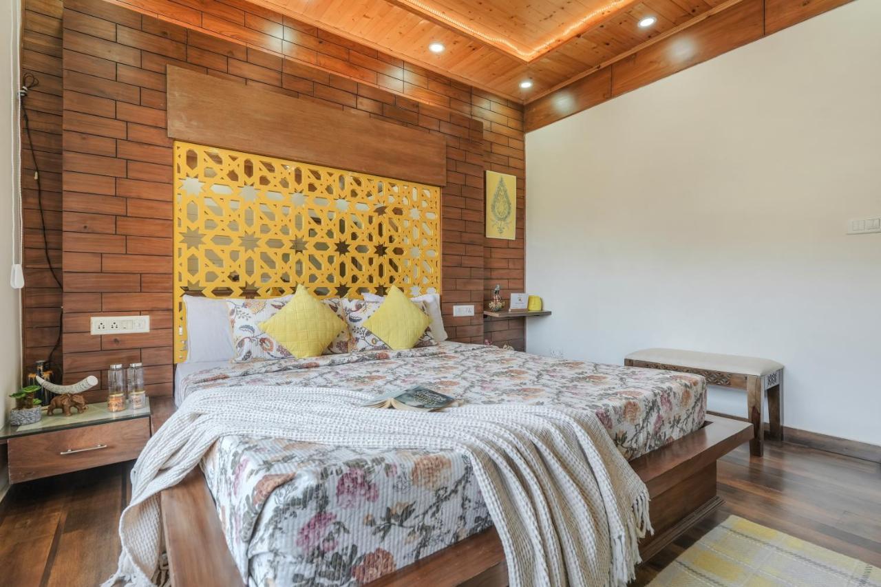 ELIVAAS Aaram Bagh Pet-friendly Villa With Views and Terrace Sit-Out - Chambres d’hôtes Dagshai