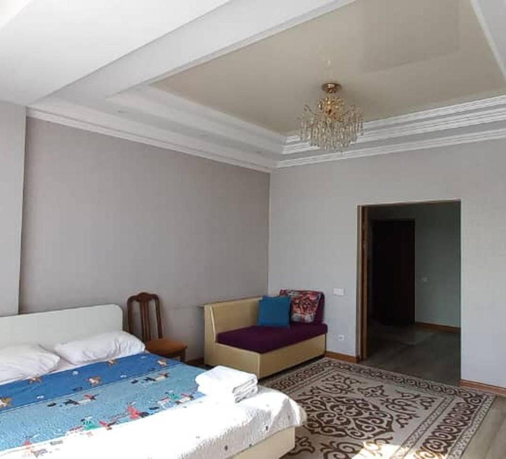Spartacus Apartment - Chambres d’hôtes Bichkek