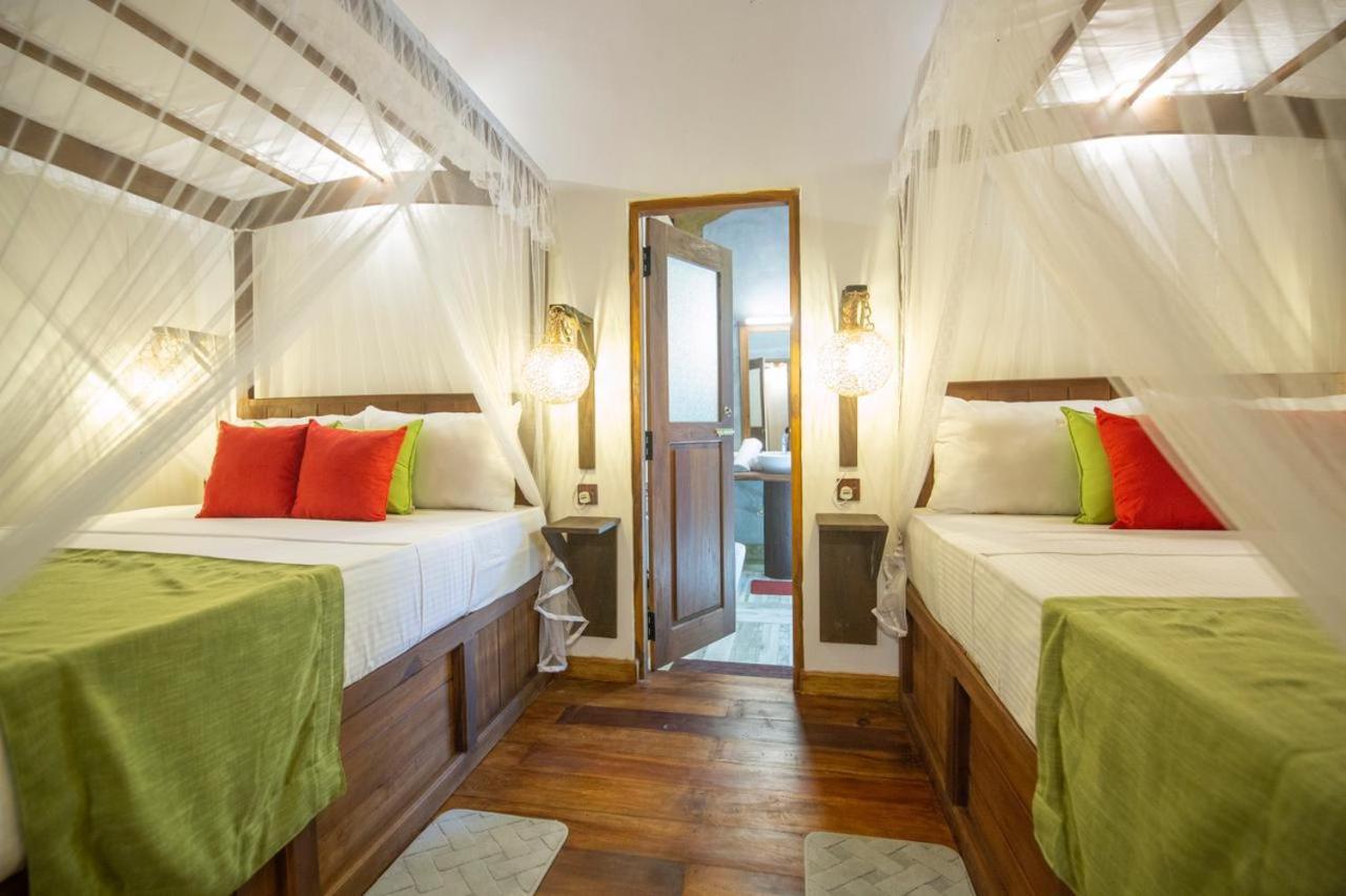 Chambre Familiale - Vue sur Jardin