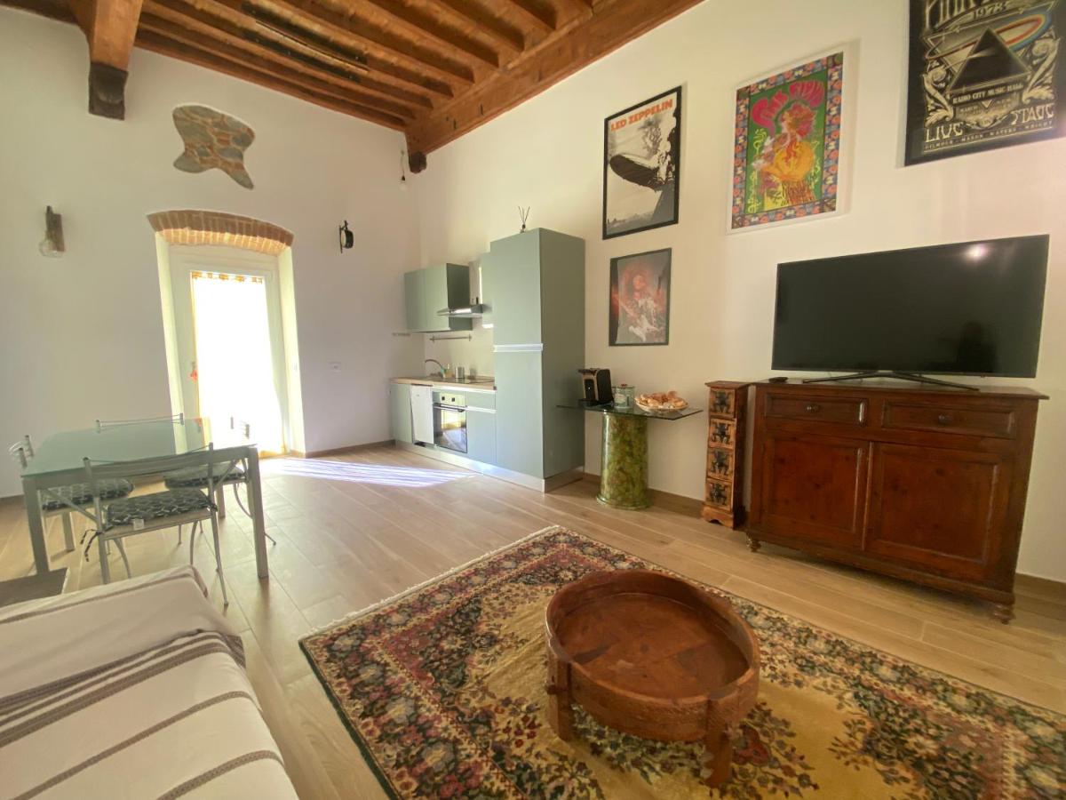 Appartamento Luna - nel cuore del Centro e vicino alla Stazione - Ferienwohnung Prato