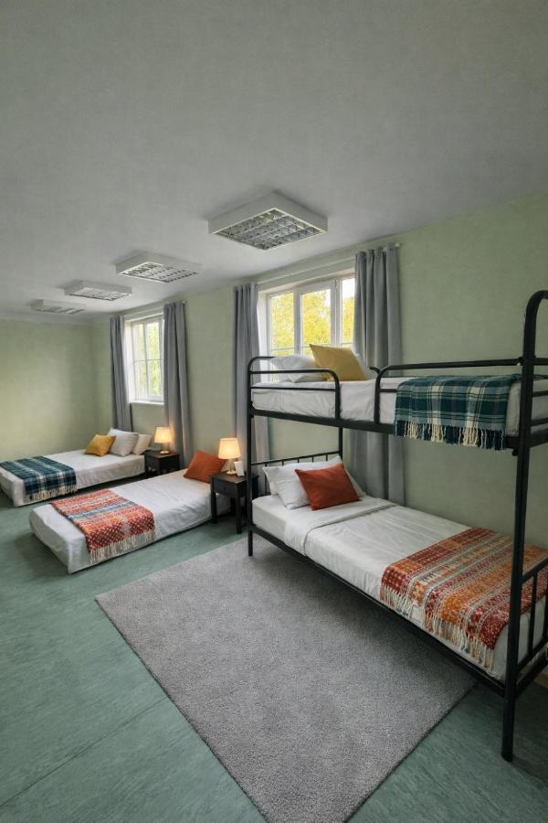 Mixed Dormitory Room