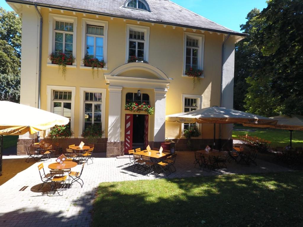 B&B Hofgeismar - Hotel Villa Wirtshaus Köpenick - Bed and Breakfast Hofgeismar